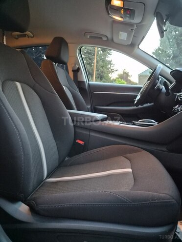 Hyundai Sonata-9