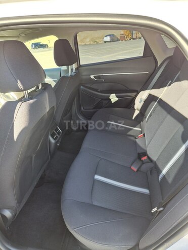 Hyundai Sonata-15