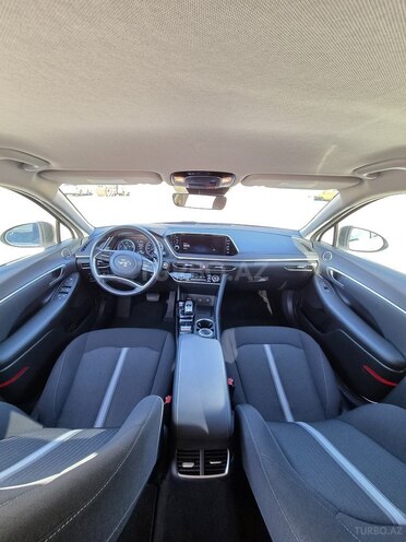 Hyundai Sonata-13