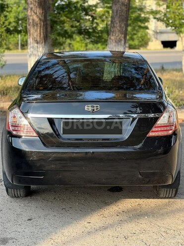 Geely Emgrand EC7-5