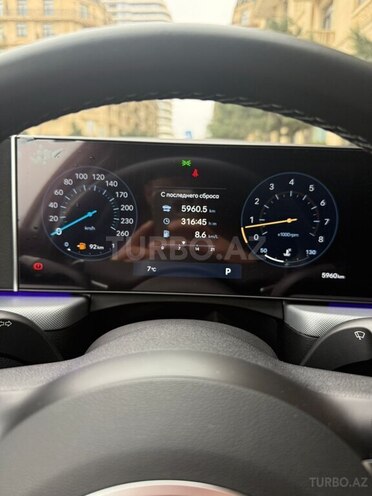 Hyundai Sonata-4