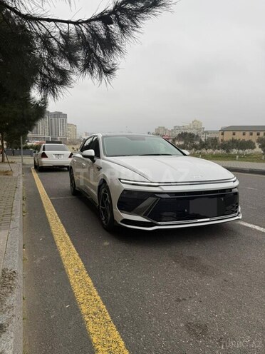 Hyundai Sonata-1