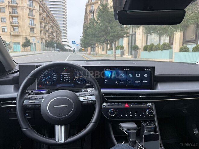 Hyundai Sonata-8