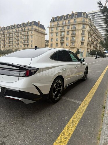 Hyundai Sonata-9