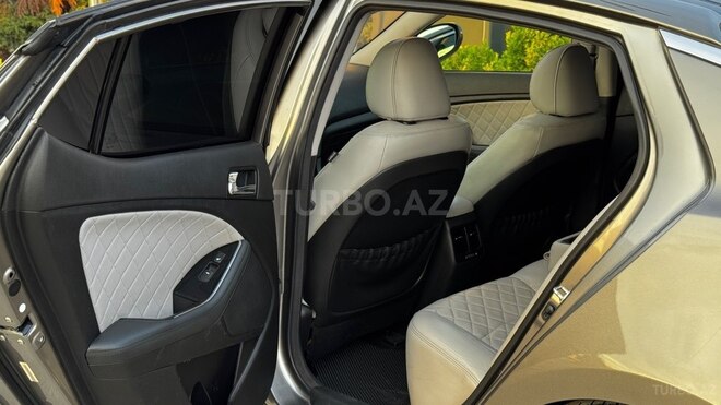Kia Optima-12