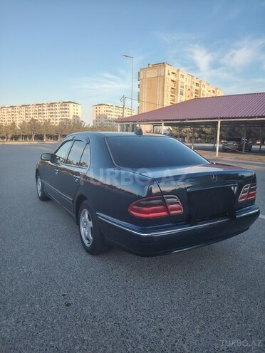 Mercedes E 220-7
