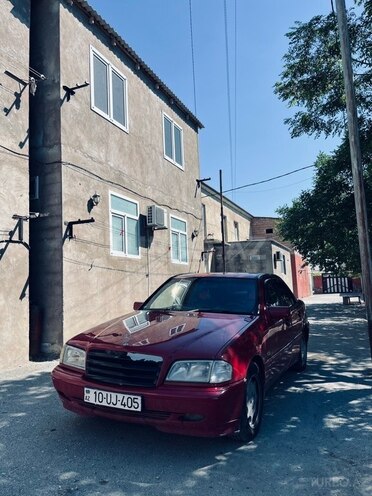 Mercedes C 220-1