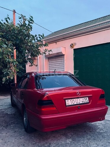 Mercedes C 220-9