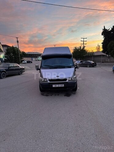 Ford Transit-1