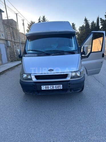 Ford Transit-2
