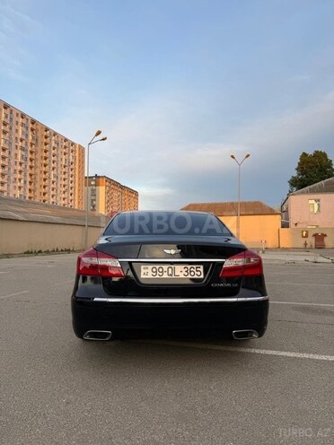 Hyundai Genesis-2