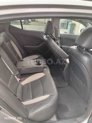Kia Optima-5