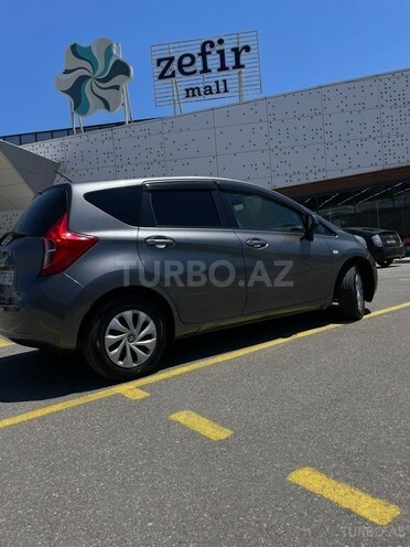 Nissan Note-2