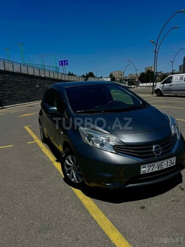Nissan Note-5