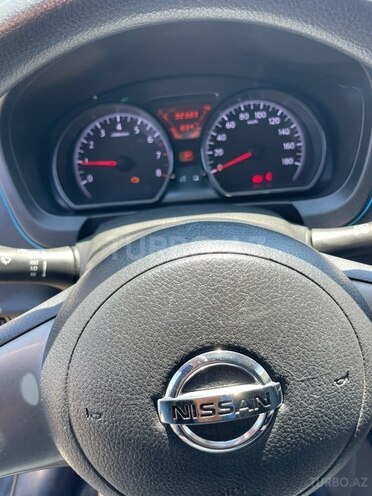 Nissan Note-7