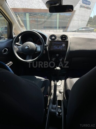 Nissan Note-8