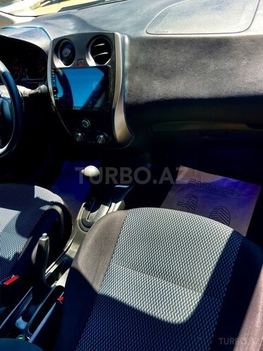 Nissan Note-10