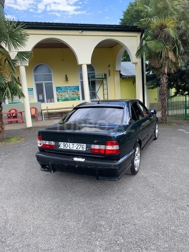 BMW 520-4
