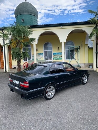 BMW 520-8
