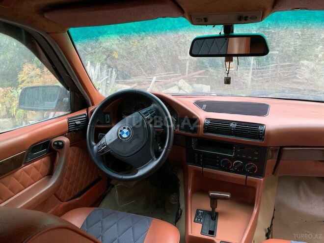 BMW 520-15