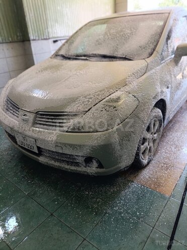 Nissan Tiida-7