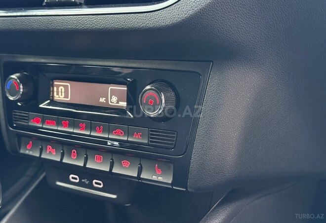 Volkswagen Polo 2020, 188,470 km - 1.6 l - Bakı