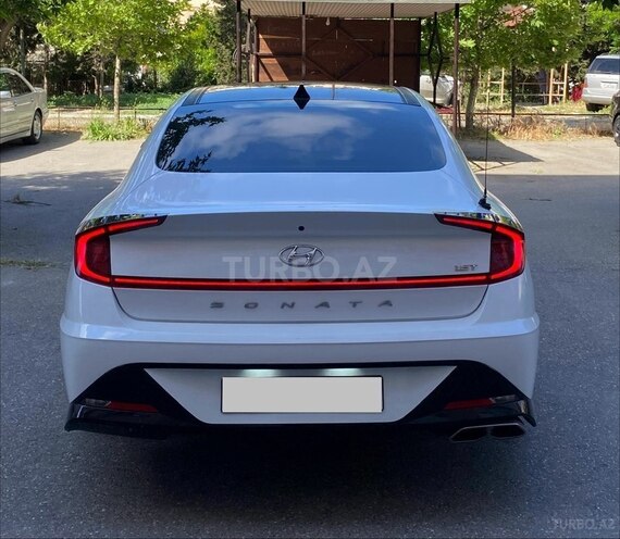 Hyundai Sonata-6