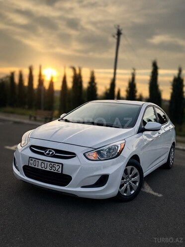 Hyundai Accent-1