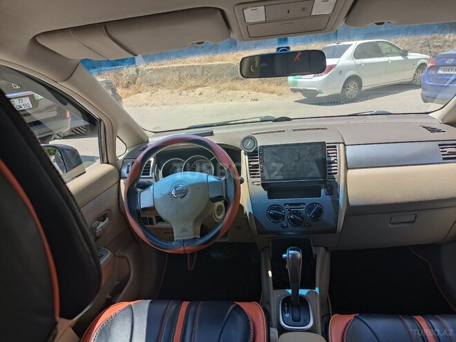 Nissan Tiida-7