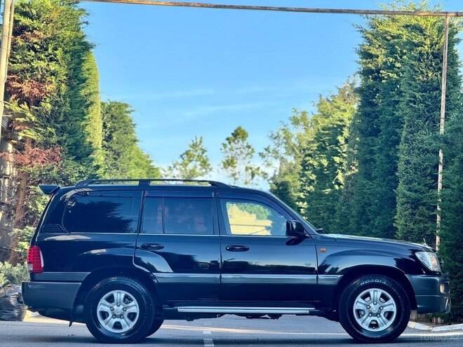 Toyota Land Cruiser-11
