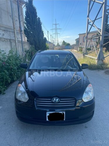 Hyundai Accent-1