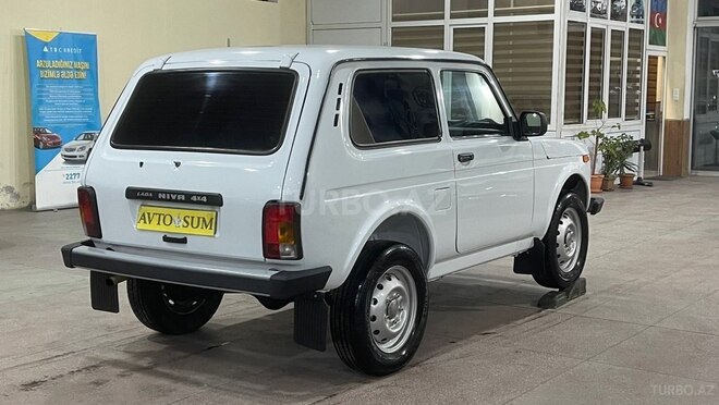 LADA (VAZ) Niva-12