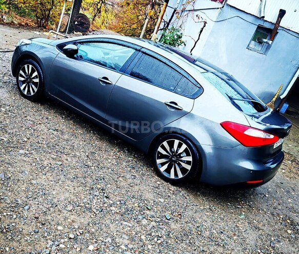 Kia Cerato-15