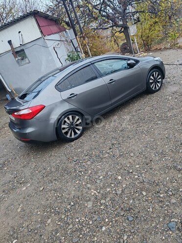 Kia Cerato-12