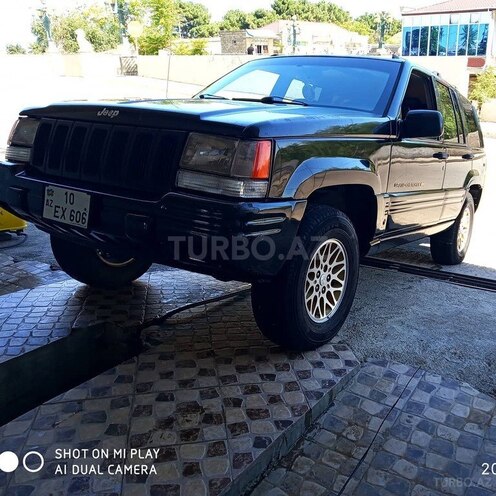 Jeep Grand Cherokee-1