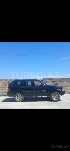 Jeep Grand Cherokee-2