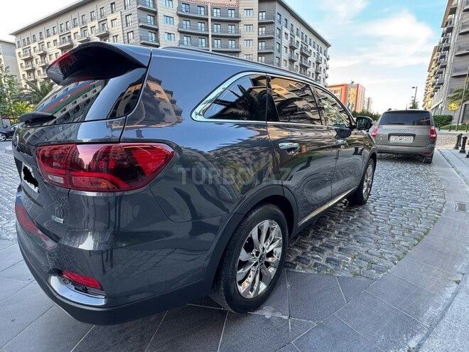 Kia Sorento-10