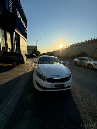 Kia Optima-4
