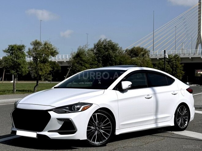 Hyundai Elantra-2