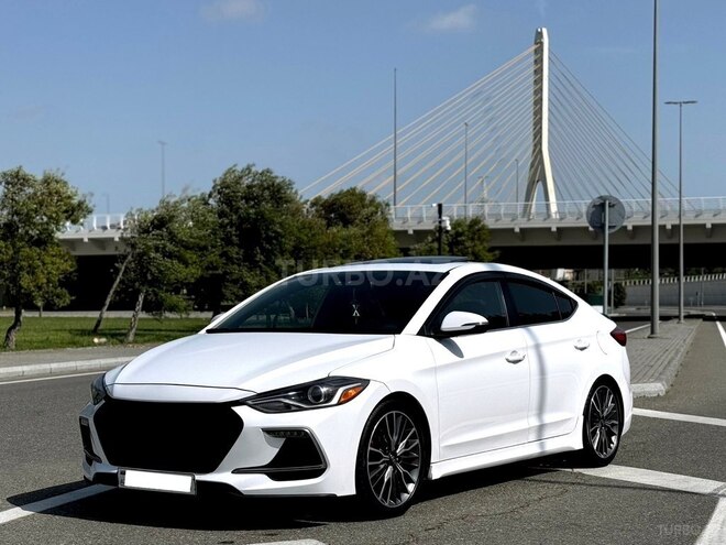 Hyundai Elantra-4