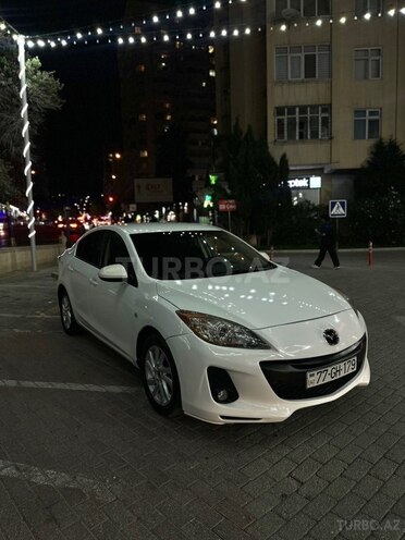 Mazda 3-3