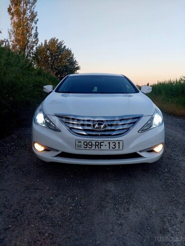 Hyundai Sonata-8