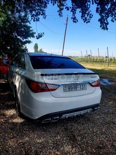 Hyundai Sonata-6