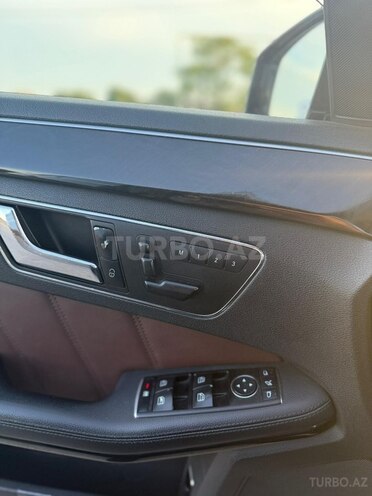 Mercedes E 300-6