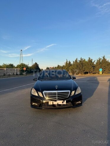 Mercedes E 300-1