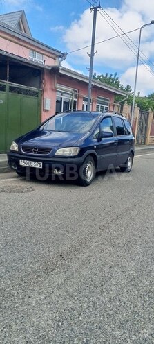 Opel Zafira-6