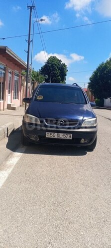 Opel Zafira-1