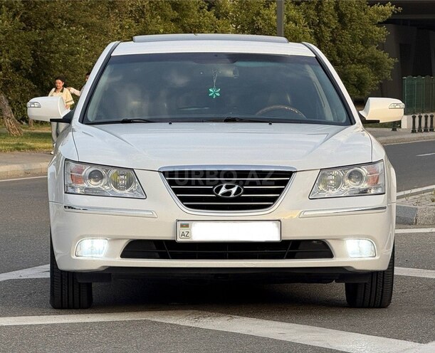 Hyundai Sonata-1