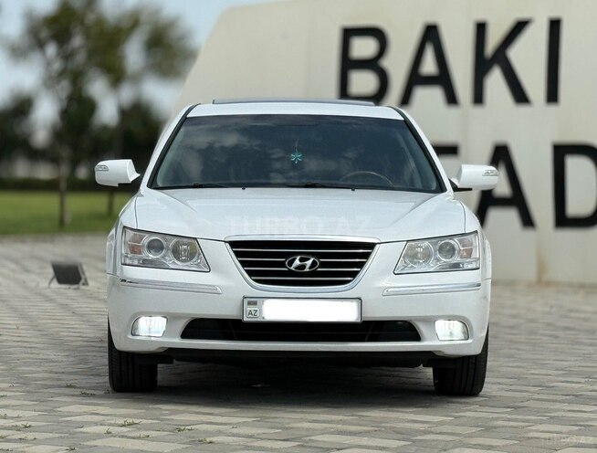Hyundai Sonata-14