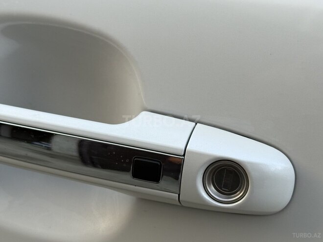 Hyundai Sonata-4